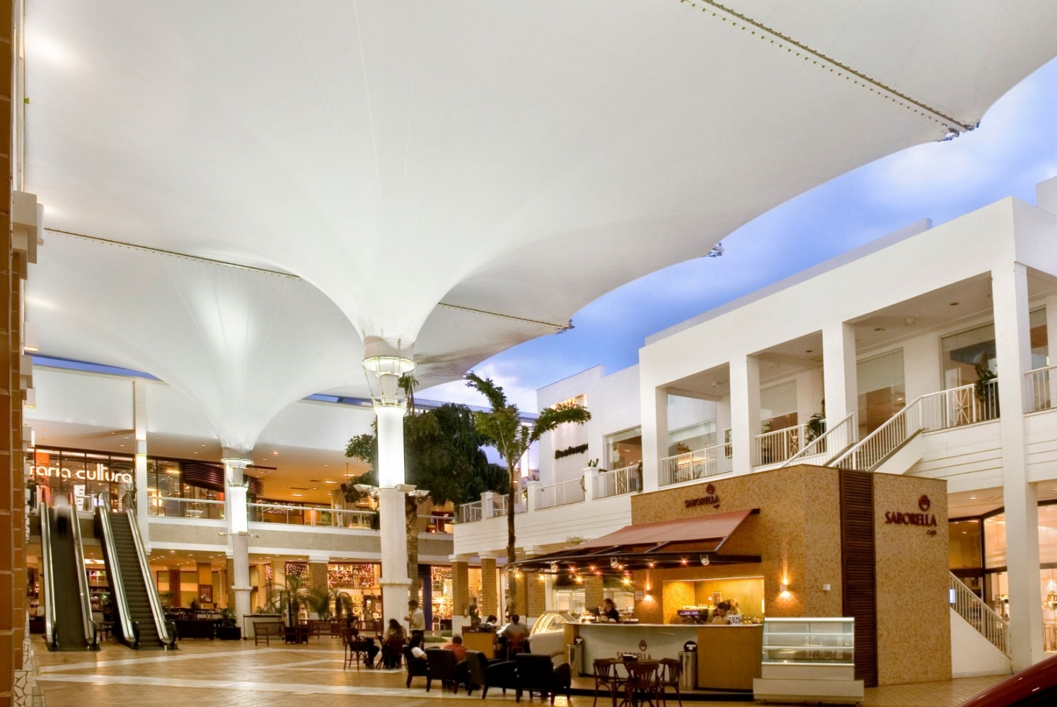 巴西CasPark 购物中心膜结构屋面