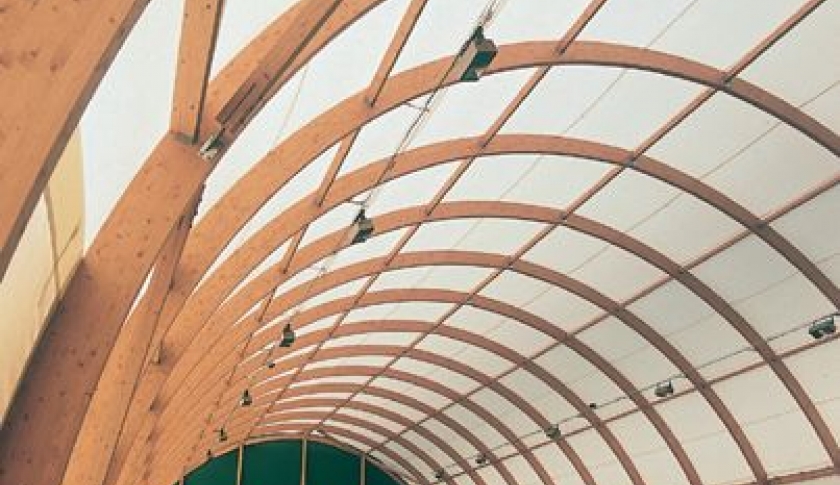 闭合建筑，多功能厅，体育馆